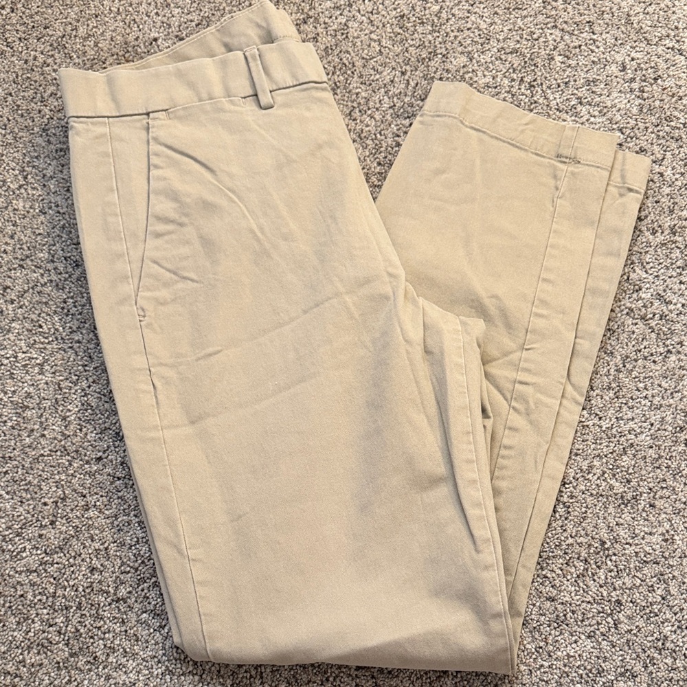 Gap khaki pants 32x30